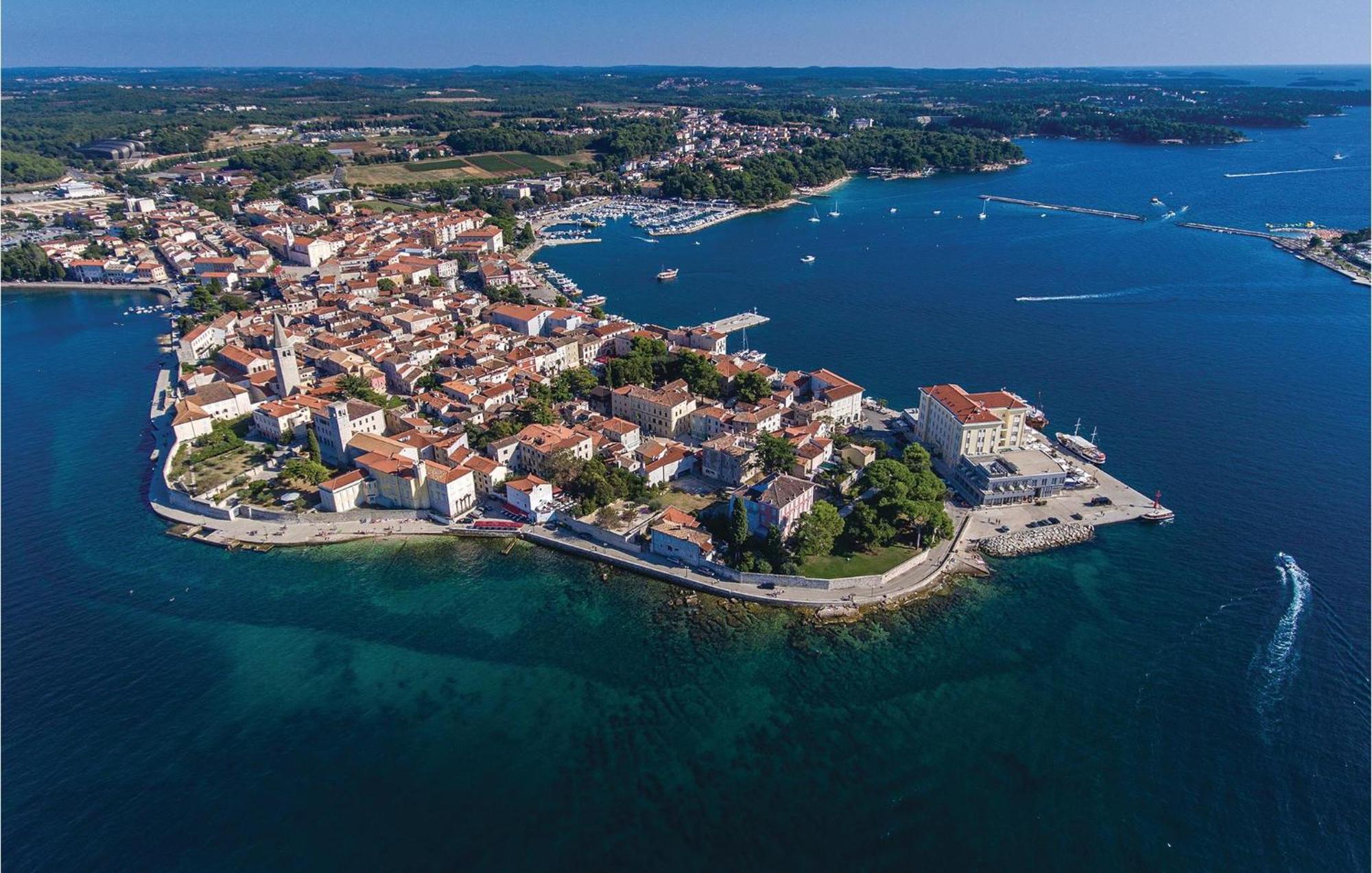 Cozy Apartment In Porec With Wifi エクステリア 写真